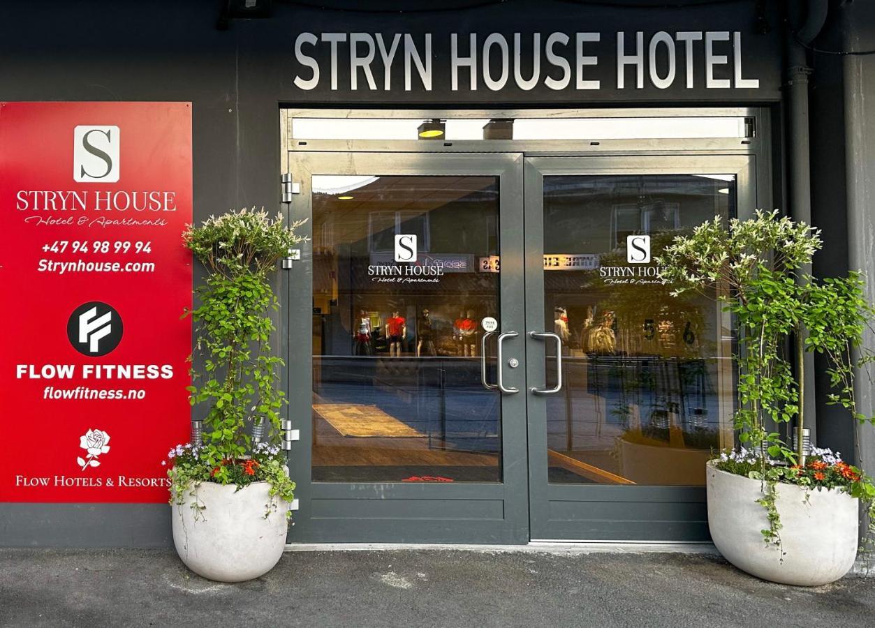 Stryn House - Hotel & Apartments Bagian luar foto